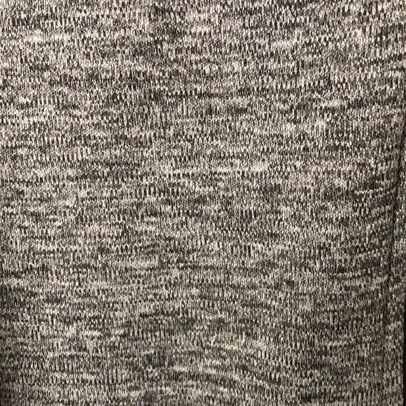 COLUMBIA 1/2 Zip Jacket L Gray Black Like new Athleisure - Picture 2 of 12